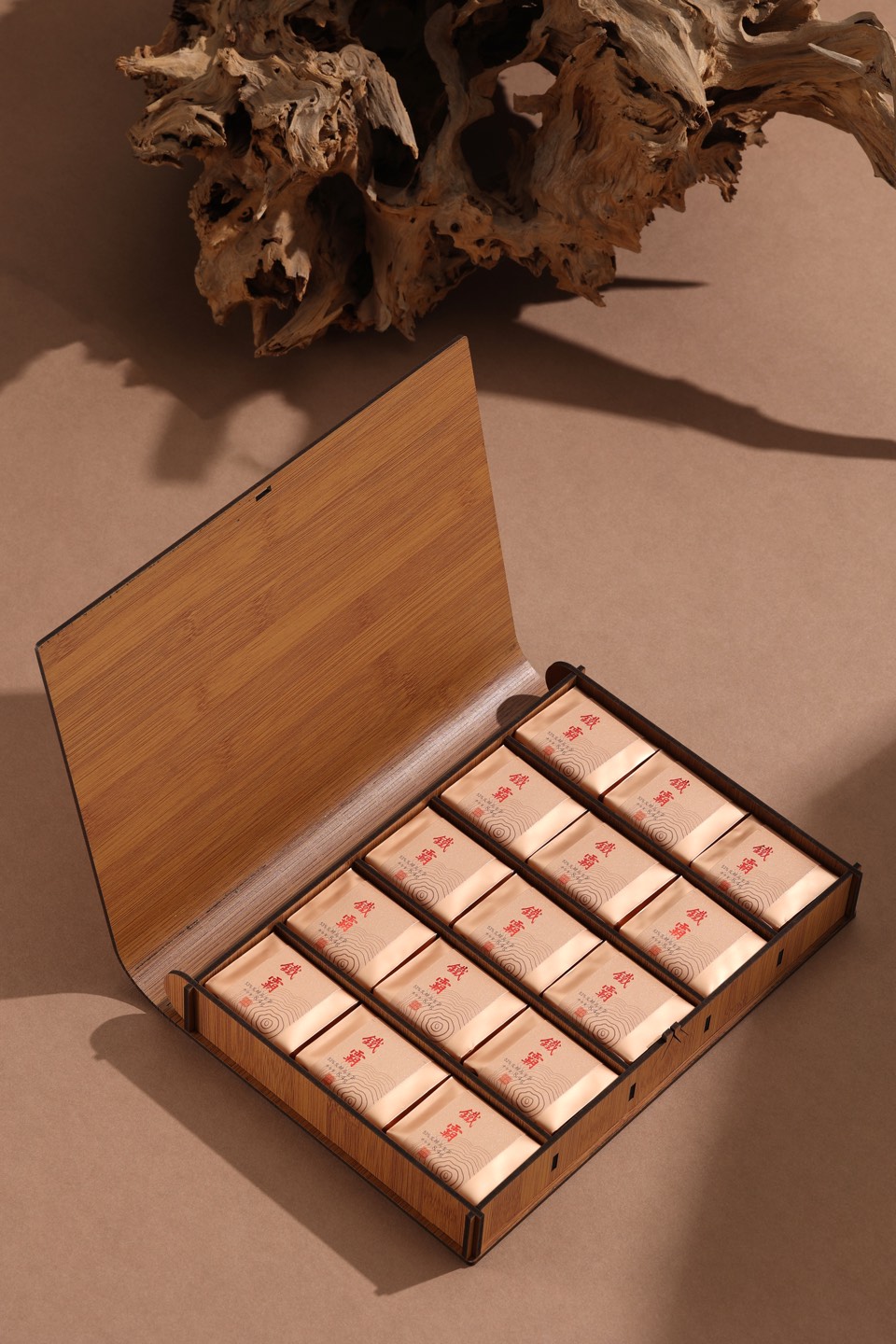 铁霸茶品陈列
